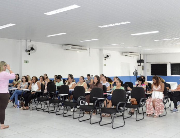 Prefeitura e Apae realizam encontro formativo sobre práticas inclusivas