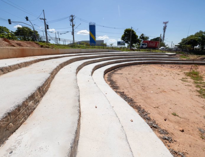 Praça Parque dos Ipês ganha obras estruturais e paisagismo marca nova etapa do projeto
