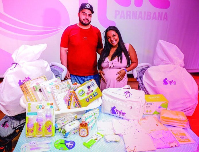 Prefeitura realiza nova entrega de 115 kits do programa Mãe Parnaibana