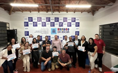 Alunos celebram formatura em curso de Power BI oferecido pela Prefeitura de Franco da Rocha