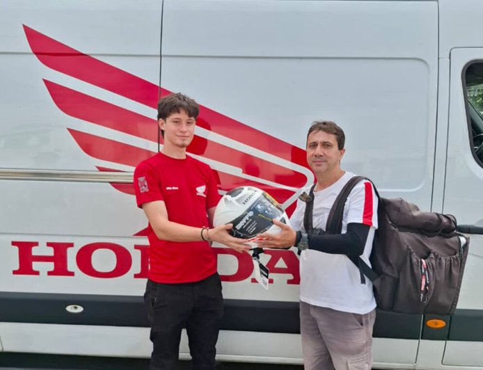 Pit Stop Educativo beneficia mais de 100 motociclistas