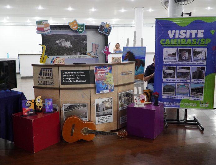 Caieiras inova e faz Audiência Pública da LDO com exposição de trabalhos realizados pelas secretarias municipais