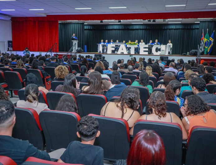 Fatec forma profissionais altamente capacitados em Santana de Parnaíba