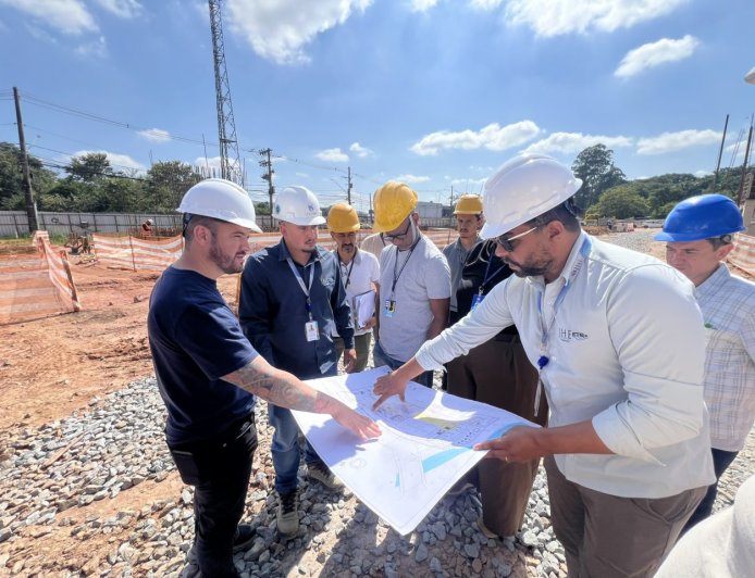 Prefeitura de Cajamar fiscaliza obras da Sabesp e acompanha cronograma de execução