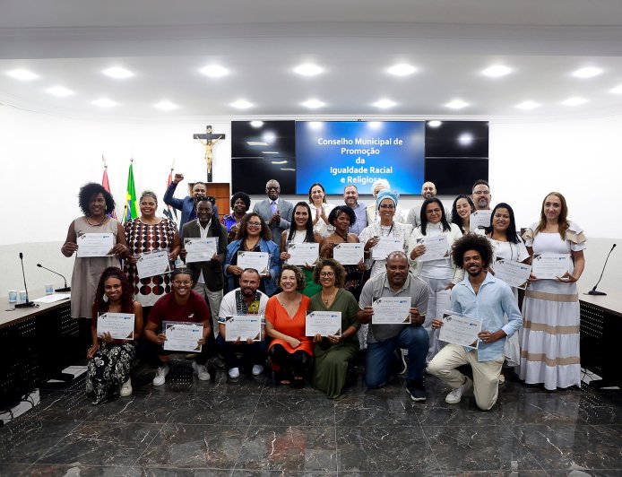 Novos membros do Conselho Municipal de Igualdade Racial e Religiosa tomam posse em Franco da Rocha