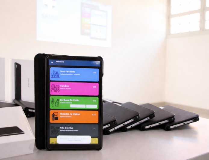 Prefeitura de Franco da Rocha entrega novos tablets aos Agentes Comunitários de Saúde