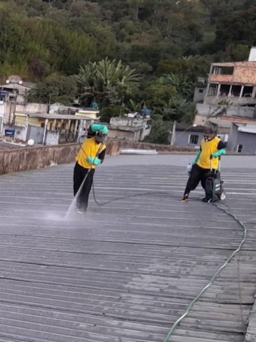 Prefeitura garante medidas de segurança e realiza desinfecção na E.M. Carlos Drummond de Andrade