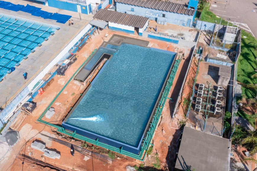 Obra da piscina adaptada do Bolão avança com teste de vedação