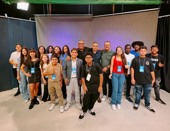 Estudantes de Cajamar fazem visita histórica à ALESP e vivenciam o papel do Legislativo na prática