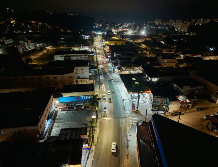 Kauãn acompanha início da segunda fase do recapeamento da Avenida Tenente Marques durante a madrugada