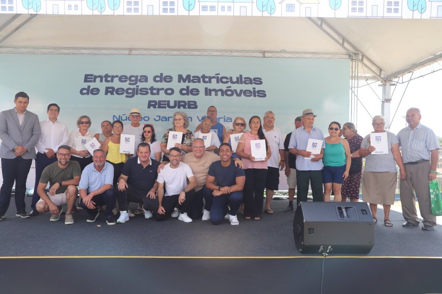 Realização de sonho em Caieiras: Prefeitura entrega matrícula de regularização fundiária para mais de 300 famílias do Jardim Vitória