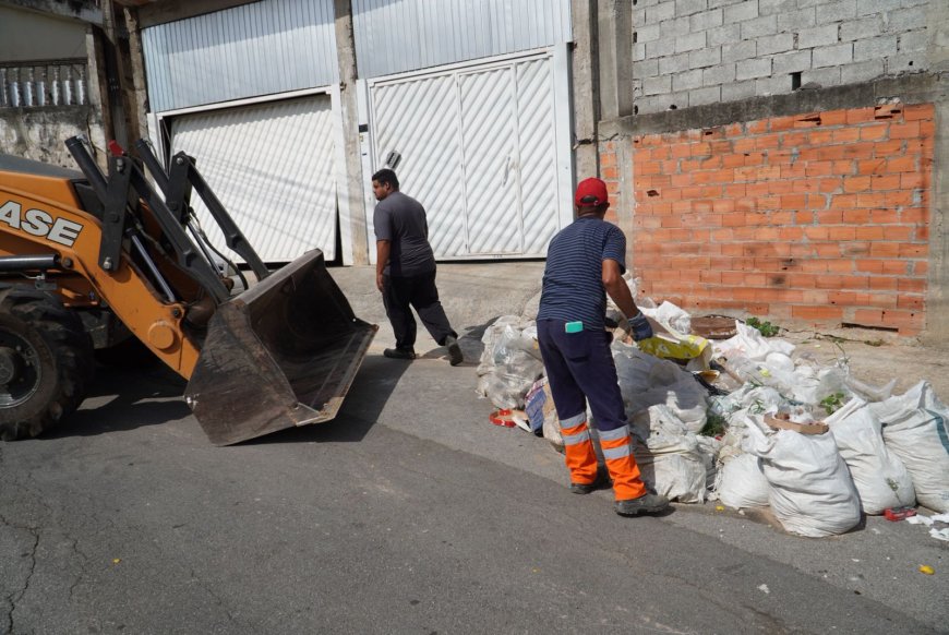 Em Caieiras, Cata-treco percorre os bairros todos os dias para manter a cidade limpa e organizada