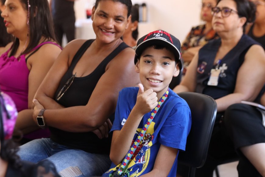 APAE e Prefeitura de Franco da Rocha promovem palestra sobre autismo para famílias