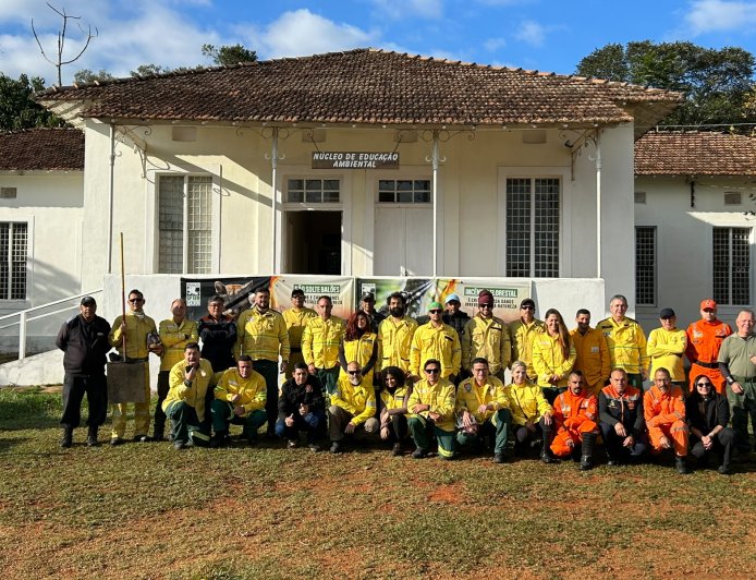 Defesa Civil de Caieiras participa de ação preventiva contra incêndios no Parque Estadual do Juquery
