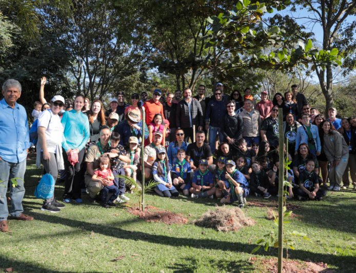 Prefeitura de Jundiaí e DAE promovem plantio de árvores nativas em celebração ao Dia Mundial do Meio Ambiente