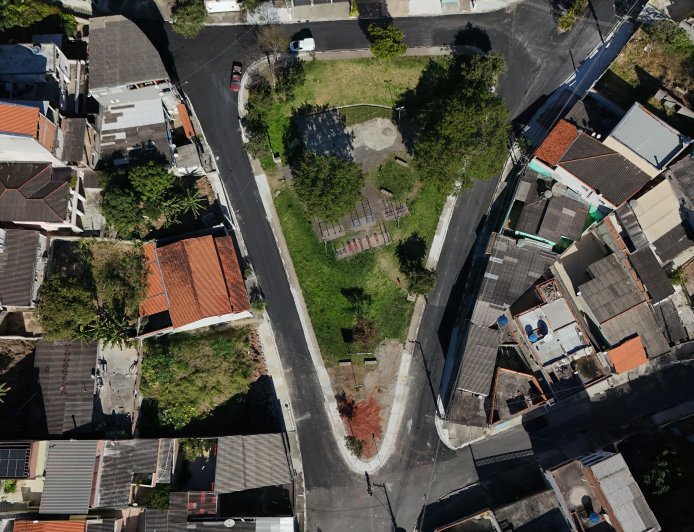 Avança Franco: Obra de recapeamento da Avenida Pacaembu entra em reta final