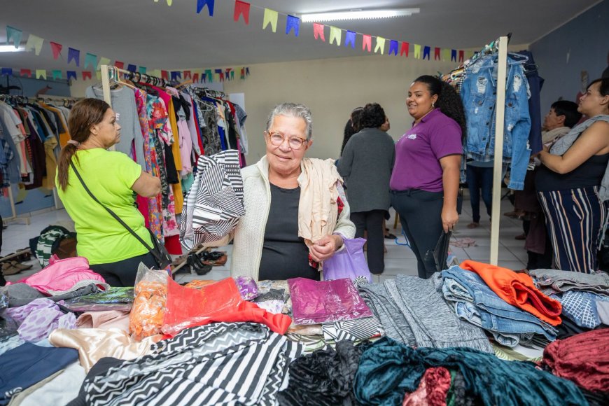 Campanha do Agasalho reforça solidariedade com ação do Cabide Solidário no CRAS Colinas da Anhanguera