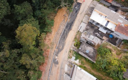 Infraestrutura urbana: Rua João Batista Spera recebe asfalto e obras de estabilização no Jardim Marcelino