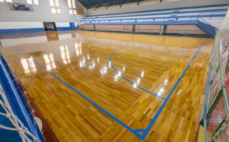 Quadra do CECE Romão de Souza é reformada; obras do centro esportivo entram na reta final