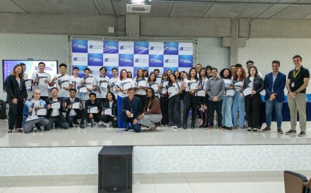 Print School forma 13ª turma e alcança marca de 390 jovens capacitados em Santana de Parnaíba