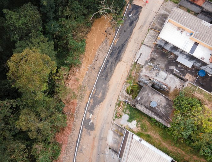 Infraestrutura urbana: Rua João Batista Spera recebe asfalto e obras de estabilização no Jardim Marcelino