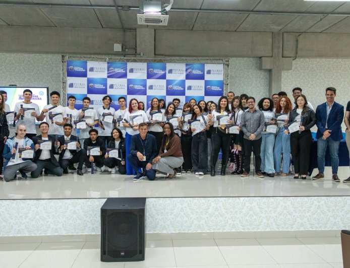 Print School forma 13ª turma e alcança marca de 390 jovens capacitados em Santana de Parnaíba