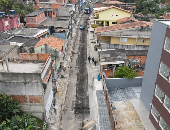 Obras de recapeamento asfáltico chegam à Rua Joaquim Crema, na Vila Rosina