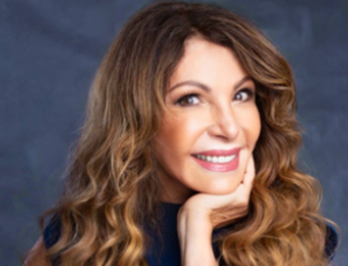 Elba Ramalho celebra 40 anos de carreira