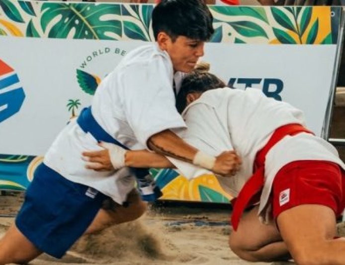 Mundial de Sambo de Praia reúne atletas de 19 países em Caraguatatuba