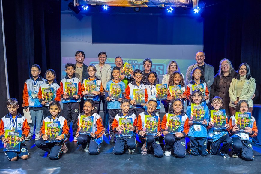 Formatura dos Guardiões da Cidadania da escola Giuliano Cecchettini