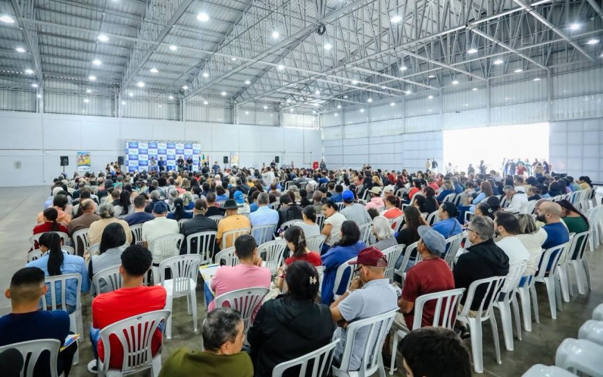 Santana de Parnaíba realiza entrega de escrituras e garante mais segurança às famílias