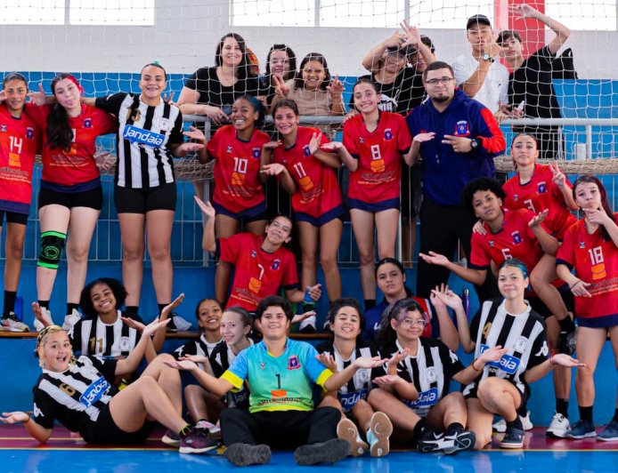 Franco da Rocha avança na Copa Franco de Handebol Feminino de Base