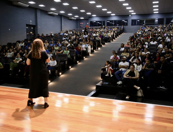 Santana de Parnaíba realiza 2ª Conferência pela Primeira Infância na Arena de Eventos