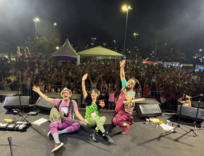 Agita Criançada 2026 reúne famílias em um dia de brincadeiras, música e fantasia em Franco da Rocha