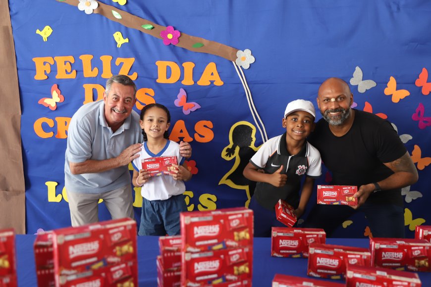 Prefeitura de Caieiras distribui chocolates para alunos da rede municipal em celebração ao Dia das Crianças