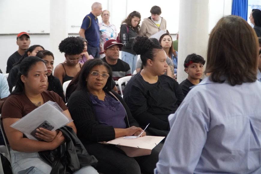 2º feirão do emprego de Caieiras reúne mais de mil vagas e atrai centenas de candidatos no Centro Cultural